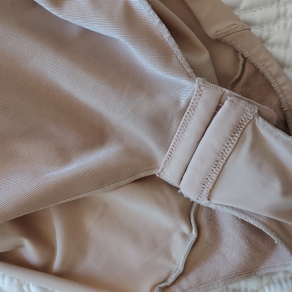 SELF EXPRESSIONS by MAIDEN FORM | Nude Shapewear - Picture 5 of 6